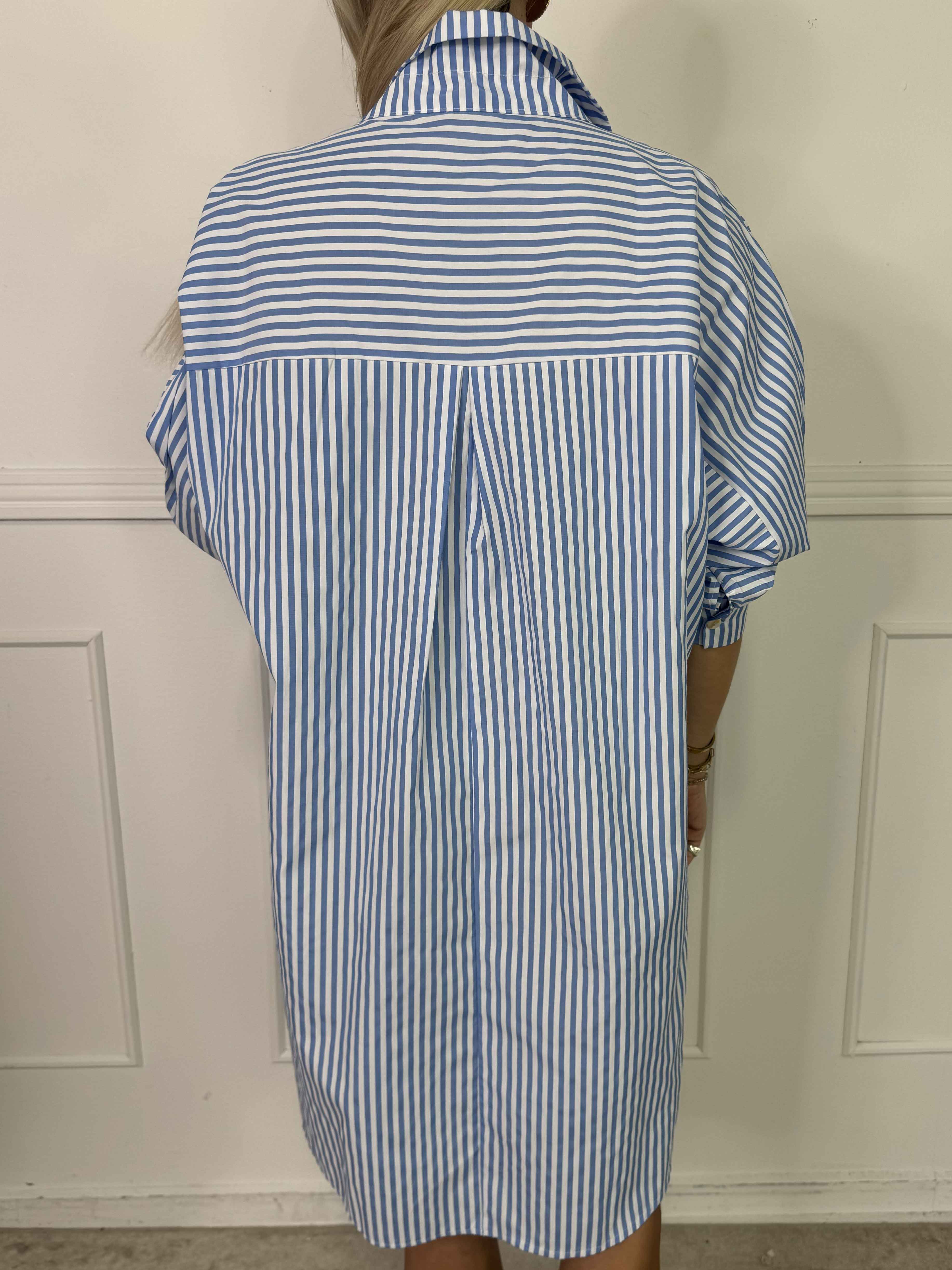 Ingrid - Sød skjortekjole med striber